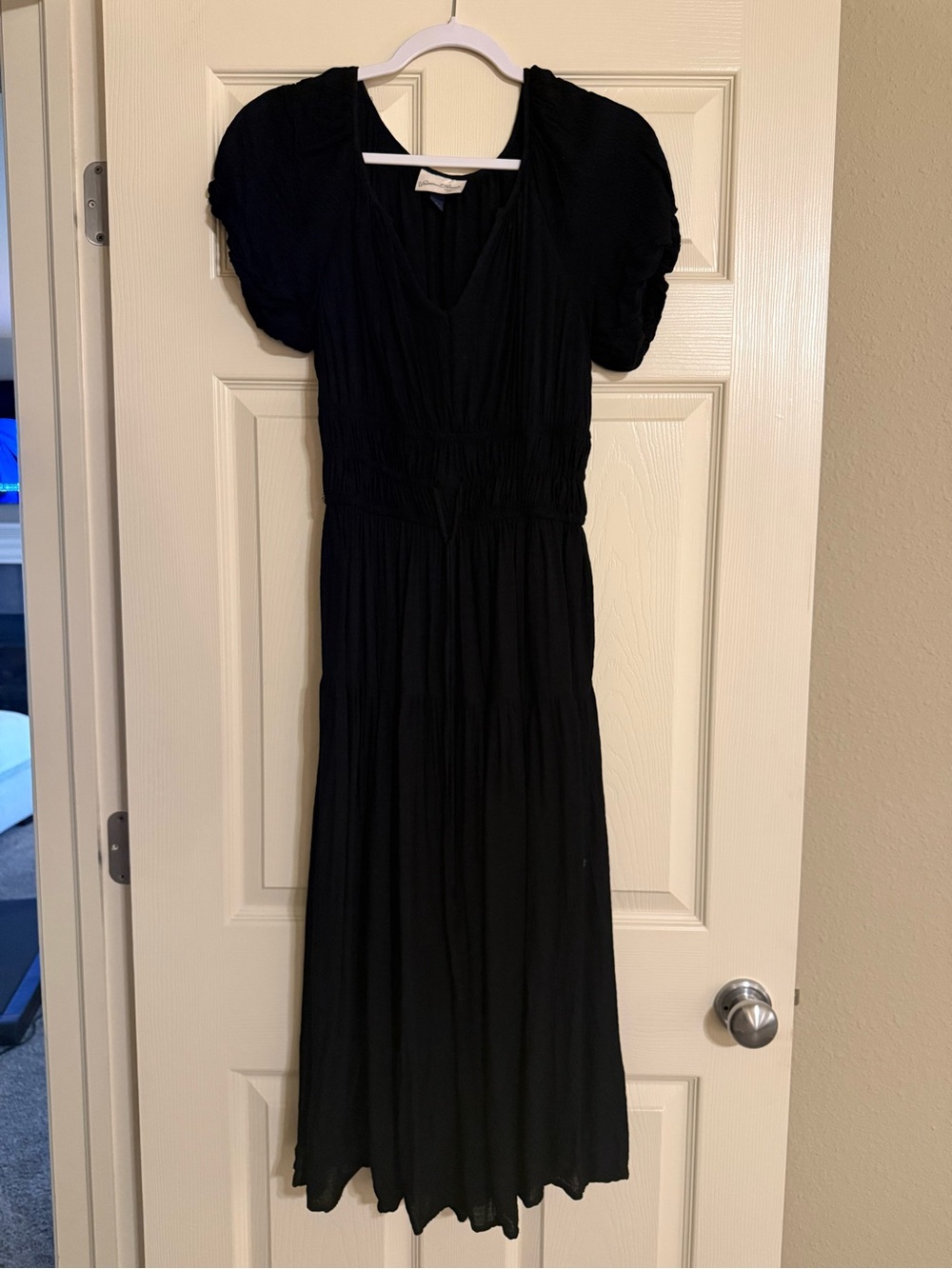 Universal Thread Black Maxi Dress with Puff Sleeves